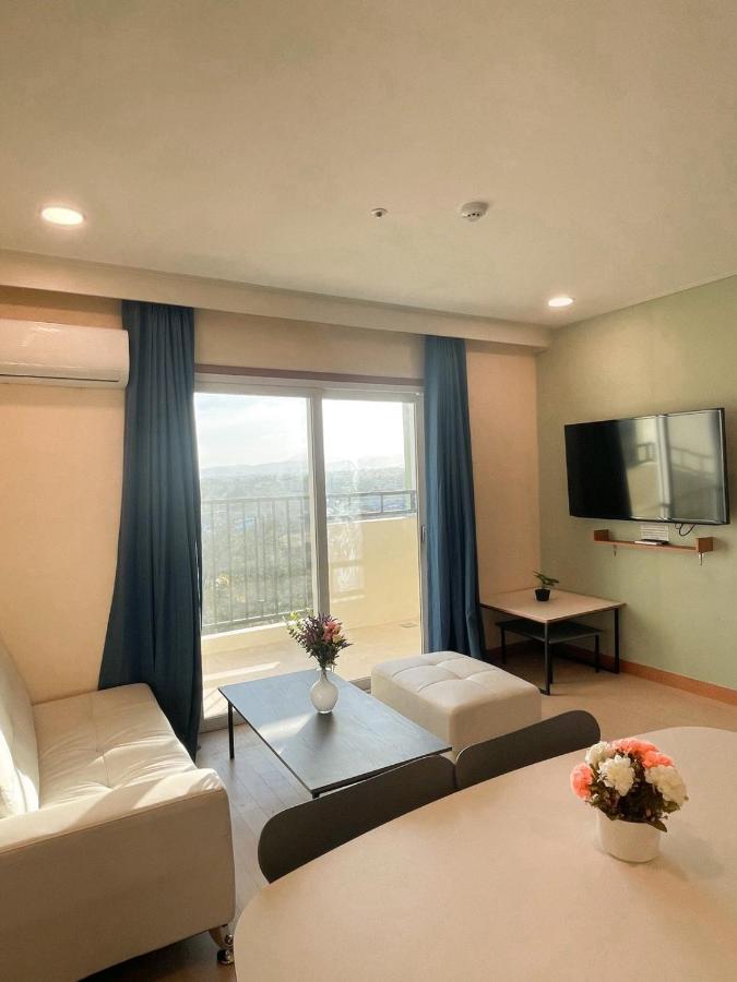 On Hotel Friendship Angeles Luaran gambar