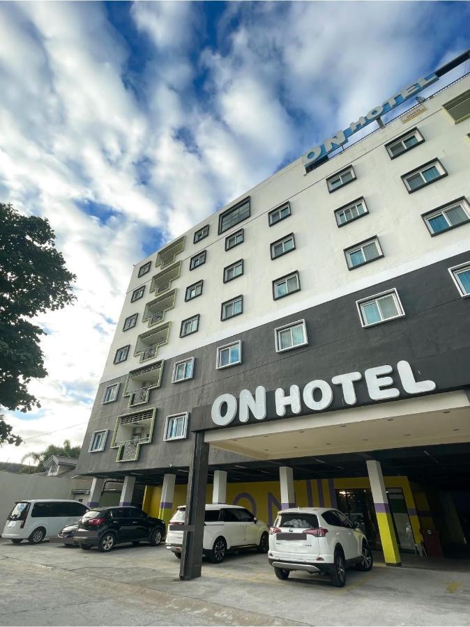 On Hotel Friendship Angeles Luaran gambar