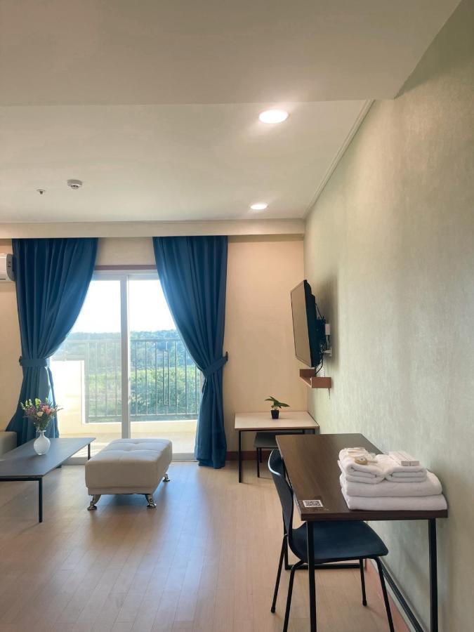 On Hotel Friendship Angeles Luaran gambar