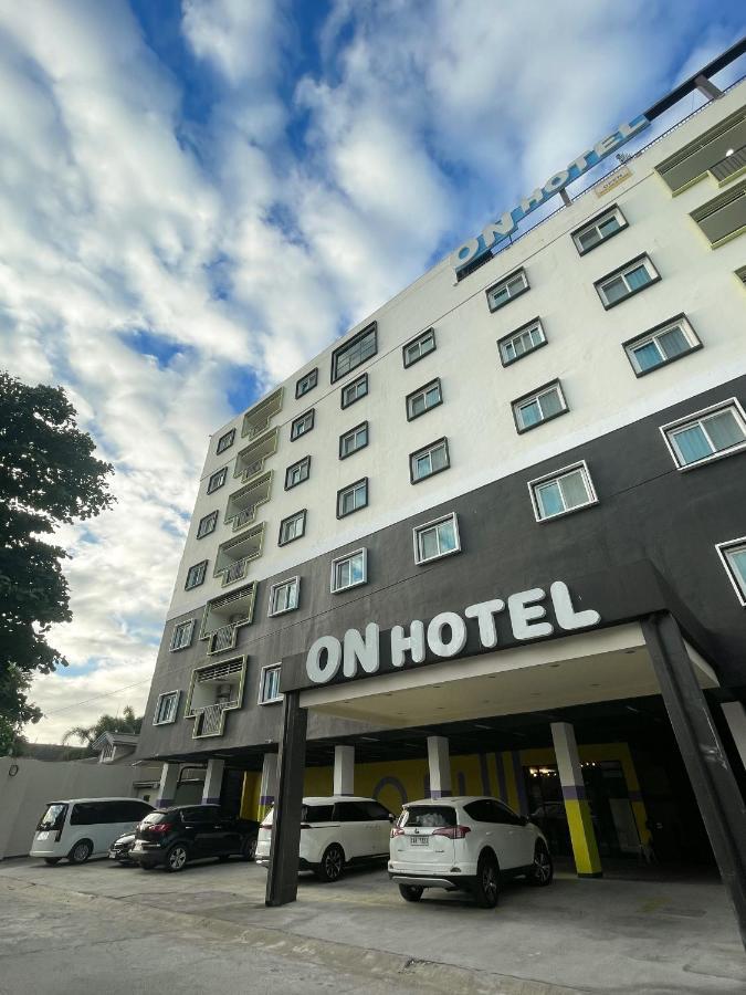 On Hotel Friendship Angeles Luaran gambar